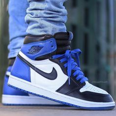 Nike Air Jordan Shoes, Cheap Sneakers, Nike Shoes Jordans, Jordan 1s, Nike Trainers, Air Jordan 1 Retro High Og