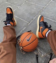 Basketball Hairstyles, Jordan Shoes Girls, Basketball Is Life, Basketball Photography, Jordan Shoes Retro