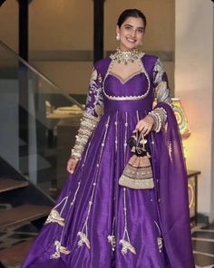 Lengha For Bridesmaid, Punjabi Bridesmaids, New Dress Design Indian, Fancy Sarees Party Wear, Draping Fashion, Red Lehenga, Indian Dresses Traditional