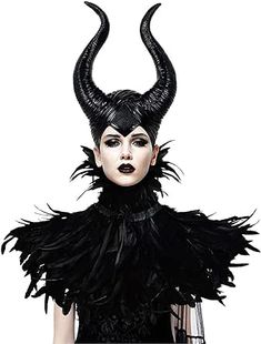 Black Crow Costume, Evil Queen Halloween Costume, Diy Fantasia, Evil Queen Costume, Maleficent Cosplay, Raven Costume, Maleficent Horns, Horns Costume, Queen Halloween Costumes