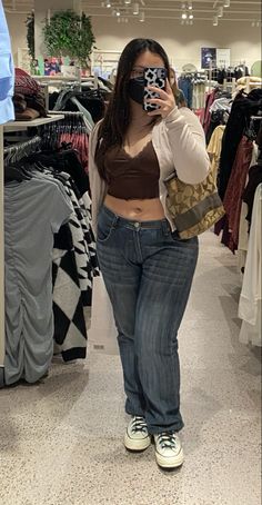 Low Waist Plus Size, Low Rise Jeans Curvy, Plus Size Low Rise Jeans, Basic Plus Size Outfits, Plus Size Jeans Outfit Casual, Low Rise Jeans Plus Size, Low Rise Plus Size, Low Rise Pants Outfit, Plus Size Low Rise