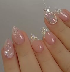 Sparkly Nail Designs, Glittery Nails, Valentine Nails, Nails Design With Rhinestones, White Nail, Gem Nails