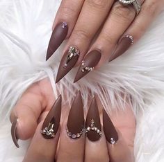 60 Inspirational Stiletto Nails With Rhinestone Kevin blog Brown Nails Design With Rhinestones, Fall Nails Pointy, Brown Stilleto Nails Designs, Autumn Nails Stiletto, Brown Acrylic Nails With Rhinestones, Matte Brown Acrylic Nails, Brown Nails Stiletto, Brown Nails With Rhinestones, Fall Nails With Rhinestones