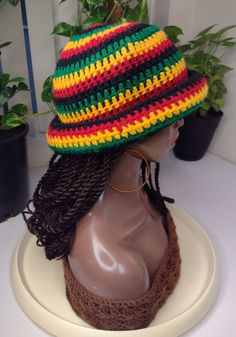 ** The item shown is ready to be shipped in 1-3 days, if you would like to order another color use another listing ** ► ITEM DESCRIPTION ITEM NAME: Reggae Party Rasta roll brim  ♦ Built in roll brim shape. ♦ Inner drawstring on the inside so it has a custom, snug, stretch-proof fit.  ► MATERIALS Made of 100% colorfast acrylic yarn ► CARE INSTRUCTIONS ♦ Hand wash and Air dry ► CUSTOM OPTIONS ♦ If you would like custom options not shown in the drop down menus, please send a message first before ordering to avoid order cancellations. A new listing may be created for you to order from according to what you request or additional payment may be requested for the current listing you are ordering from.  ♦ You can choose the base color, select it from the chart and write out the name of the color i Crochet Rasta Hat, Rasta Hat, Rasta Crochet, Rasta Dreads, Mardi Gras Hats, Rasta Clothes, Dread Braids, African Hats, Rasta Colors