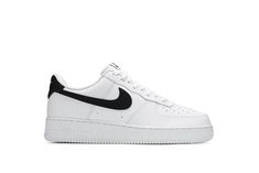 PRICES MAY VARY. Basketball shoes Retro style Cushioning Mens Air Force 1, Mens Air Force, Baskets Mode, Shoes Retro, Mens Walking Shoes, Nike Force, Mens Soccer, Mens Nike Shoes, Nike Mens