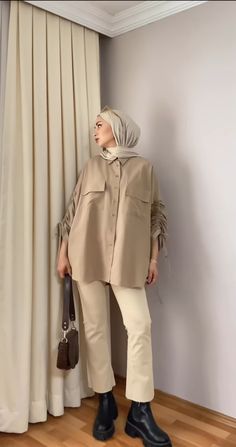 Modest Tops Hijab, Elegant Outfit Hijab Ideas, Hijabi College Outfits, Hijabi Outfits Casual Summer, Hijabi Outfits Casual Modest Fashion, Muslim Outfit Ideas