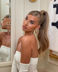 Tail Hairstyle, Barbie Hairstyle, Elegant Ponytail, Barbie Hair, Slicked Back Hair, Slick Hairstyles, Hair Ponytail Styles