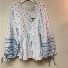 Nwt Waverly Beight White Top With Blue Details Smoke Free Home Spring Daytime Blue Blouse, Spring Blue Blouse For Daytime, White Blouse For Daytime In Spring, Draping Top, Multi Color Blouse, Ella Moss, Silk Tank Top, Long Sleeve Pullover Sweater, Flutter Sleeve Top