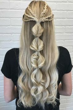 Hairstyles Graduation, Graduation Hairstyles With Cap, Waterfall Hairstyle, Graduation Hairstyles, Up Dos For Medium Hair, Halloween Hair