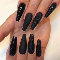 Nails With Glitter, Black Coffin Nails, Coffin Nails Matte, Matte Black Nails, Matte Nails Design, Smink Inspiration, Pedicures