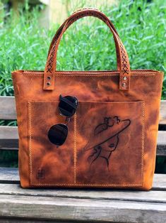 Gift Tote Bag With Zipper Pocket, Handmade Satchel For On-the-go Use, Zipper Aesthetic, Tan Leather Handbags, Leather Messenger Bag Men, Bag With Pockets, Tote Bag With Pockets, Leather Tote Bag Women, Large Leather Tote Bag