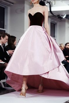 Oscar de la Renta Fall 2014 Paris Chic, Kampot, Looks Party, Beauty Dress, Gorgeous Gowns, Fall 2014, Mode Inspiration, Elie Saab, Beautiful Gowns