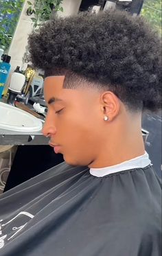 Front Taper Hairline, Mid Taper Fade Haircut Black, Front Taper, Taper Fade Afro, Coolest Hairstyles, Fade Curly Hair, Practical Hairstyles, Day Workout Plan, 30 Day Workout Plan