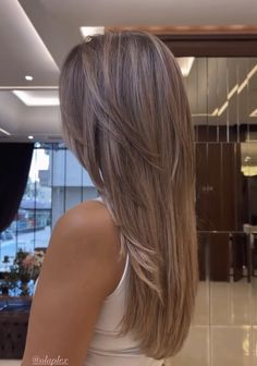 Rambut Brunette, Blonde Hair Transformations, Brunette Hair With Highlights, Long Hair Color, Blonde Hair Inspiration, Hair Stylies, Haircuts Straight Hair