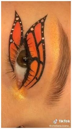 Halloweenský Makeup, Bentuk Alis, Butterfly Makeup, Video Makeup, Eye Fashion, Halloween Eye Makeup, Eye Makeup Steps, Makeup Tutorial Video