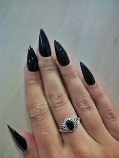 #nails #blacknails #dark #stiletto Raven Inspired Nails, Long Black Nails Stilettos, Long Black Stiletto Nails, Black Pointed Nails, Stiletto Nails Black, Prom Nails Black, Lucky Nails, Long Black Nails, Prom 23