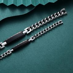 [Material] Stainless steel, hypo-allergenic, water resistant. will never turn green,Full light polished, the effect is stunning [Length] Women: 7.5"(180cm)/ Men:8.5"(215cm), Easy to fit average adults, "Personalized Custom" option can also be customized with different lengths to fit your wrist as much as possible Engraved Love quote: His Queen Her King,Express your love to the special one. Best gift to boyfriend,girlfriend,husband and wife，Laser engraving will never disappear The distinctive des 180cm Men, His And Hers Bracelets, His Queen Her King, Bracelets For Couples, Relationship Bracelets, Her King, Couples Bracelets, Bracelets Black, His Queen