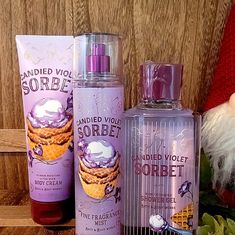 Brand New From A Smoke And Pet Free Home Purple Bath And Body Works, Combo Skin Care, Shower Aesthetic, Fun Beauty Products, Purple Bath, Basic Accessories, Summer Walker, Fav Products, Healing Journaling