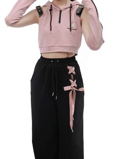 ❤︎ Pink Saber Short Strap Mode Casual Setup❤︎ It may take about 2 weeks to ship the product. Pink Outfits Tomboy, Pink Techwear, Pink And Black Outfit, Outdoorsy Outfits, Black Culottes, Pink Cargo Pants, Outfit Grunge, Techno Fashion