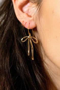 Dope Jewelry, Funky Jewelry, Jewelry Lookbook, Bow Earrings, Jewelry Inspo, Dream Jewelry, Pretty Jewellery, Ear Jewelry, Piercing Jewelry