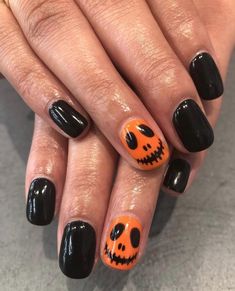 Jack I Lantern Nails, Easy Spooky Nail Designs, Halloween Nails Jack O Lantern, Jack O Lantern Nail Art, Black And White Spooky Nails, Easy Halloween Nails Design Short, Jackolantern Nails, Jack O Lantern Nails, Jack Nails