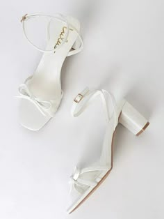 Dressy Sandals For Wedding, Heels With A Bow, Sandals For Wedding, White Block Heel Sandals, Shifting Closet, Bridesmaids Heels, Graduation Shoes, Shoes Fashion Photography, White Block Heels