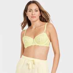 Nwt Brand: Auden Color: Lime Size: 34b Bust Measurement: 29-30inches Model Is Wearing 34b And Is 5’10 Material: 82% Nylon, 18% Spandex Material Lining: 100% Nylon Garment Back Type: Open Care And Cleaning : Wash Hand, Line Dry Or Lay Flat To Dry **Never Worn, Tags Still Attached Top Rated Seller | Fast Shipper Lounge Bra, Convertible Bra, Padded Bralette, Unlined Bra, Balconette Bra, Racerback Bra, Black Bralette, Nursing Bra, Bra Straps