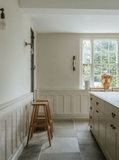 the kitchen is clean and ready for us to use in the day or night time