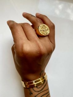 Stackable Gold Rings, Gold Coin Ring, Statement Piece Jewelry, Gold Rings For Women, Dope Jewelry Accessories, Medieval Rings, Long Gold Earrings, Gold Rings Stackable