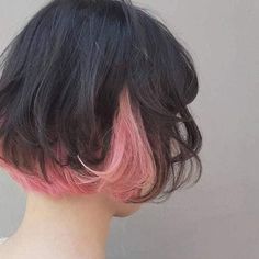 Kurti Hairstyle, Pink Underdye Hair, Vacation Hairstyle, Underdye Hair, Hairstyles Halloween, Halloween Hairstyles, Hairstyle Short, Short Hair Balayage