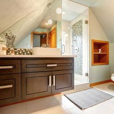 Painting Walls and Ceiling the Same Color - Pros and Cons Small Bathroom Cabinets, Bathroom Cabinets Designs, Angled Ceilings, Narrow Bathroom, Small Bathrooms, Big Bathrooms, Trendy Bathroom, Bathroom Vanity Cabinets, Wood Vanity