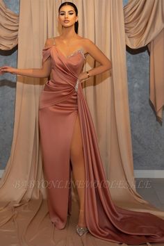 The gorgeous Long sleeves Split Mermaid Evening Dresses will stun every girl. The dress will add extra elegance to your wholesale look. Prom Dresses With Ruffles, Dresses With Ruffles, Yellow Daffodils, Affordable Prom Dresses, Stunning Wedding Dresses, Dress Order, Mermaid Evening Dresses, Floor Length Dresses, Mermaid Prom Dresses