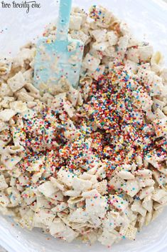 sprinkles are mixed together in a bowl to make a birthday cake treat