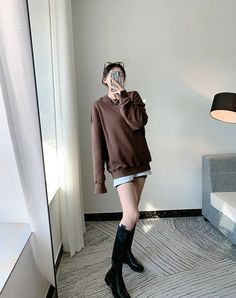 Dark Brown Oversized Sweatshirt | Kook Yeon Su - Our Beloved Summer L Our Beloved Summer, Beloved Summer, Fashion Chingu, Oversized Pants, Letter Print Sweatshirt, Embroidered Sweatshirts, Oversized Sweatshirt, Dark Brown, Winter Outfits