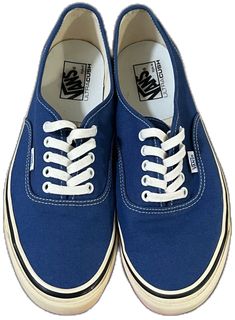 Vintage Vans Sneakers With Branded Insole, Vintage Vans Low-top Sneakers, Blue Retro Sneakers With Round Toe, Retro Blue Sneakers With Round Toe, Casual Blue Vans Canvas Shoes, Blue Vans Canvas Shoes For Streetwear, Casual Blue Sneakers With Laces, Blue Casual Sneakers With Laces, Blue Retro Lace-up Sneakers