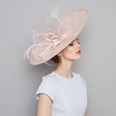 The pale pink fine straw sidesweep with curled ostrich feathers from the Rachel Trevor Morgan collection is suitable for all occasions such as weddings, garden parties, investitures and racing events. Meets Royal Enclosure size requirements. Pale Pink Wedding, Pale Pink Weddings, Rachel Trevor Morgan, Fascinator Hats Diy, Ladies Hats, Couture Hats, The Rachel, Races Fashion, Kentucky Derby Hats