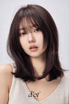 Beautiful style Haircut Korea, Wine Hair Color, Bangs Wavy, Bangs Wavy Hair, Wine Hair, Hair Inspiration Short, Beautiful Style, Hair Envy, Look Stylish