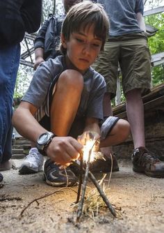 32 Survival Skills Your Child Should Know and Be Able to Do: GREAT list for summer ideas with your kids! Teach Kids, Summer Ideas