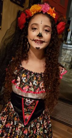 Girls Day Of The Dead Makeup, Catrina Makeup For Kids, Day Of The Dead Makeup Easy Kids, Sugar Skull Kids Makeup, Simple Dia De Los Muertos Makeup Ideas Easy, Catrina Kids Makeup, Dia De Los Muertos Kids Costume Ideas, Day Of The Dead Kids Costume