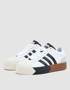 Adidas Shoes Women, Cute Sneakers, Swag Shoes, Adidas X, Business Outfit, Gym Shoes, Sneakers Men Fashion, Crazy Shoes, Shoe Obsession