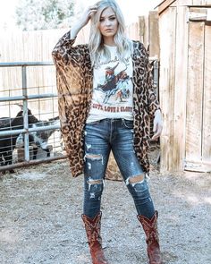 Wild Tribe, Country Chic Outfits, Cactus Rose, Concert Attire, Stage Clothes, Country Style Outfits