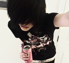 #emo #emoboy #scenekid Emo Boy 2000s, Emo Boys 2000s, Scene Emo Aesthetic, Scene Guys, Emo Scene Hair, Kei Visual, 2000s Emo, Outfits 2000s, Emo Aesthetic