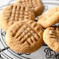 some cookies are cooling on a wire rack