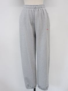 Cozy 100% cotton sweatpants. Oversized slouchy fit with elastic waistband. Matching Real Cropped Sweatshirt also available. Model is in MINUSEY ONE SIZE. ✔️ Free worldwide express shipping over $100✔️ Loved by 6,500+ customers✔️ Limited edition collections, maximum style⠀⠀⠀⠀⠀⠀⠀⠀⠀Stay ahead of the trend with can’t-find-anywhere-else staples. Your closet will thank you ��💕* MINUSEY ONE SIZE = EU 34-38, US 2-6* 100% Cotton* Dry clean* Made in Korea - Model Height: 172cm/5'7" (US2, EU34) Sweatpants Oversized, Cotton Sweatpants, Cropped Sweatshirt, The Trend, Model Height, Sweatpants, Limited Edition, Dry Clean, Elastic