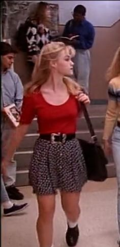 1995 Fashion Outfits, 90s Fashion Women Summer, 1990s Outfits Women, Girly 80s Outfits, 90210 Fashion 90s, 90s Girl Outfits, Girly 90s Outfits, Dj Tanner Outfit 90s Fashion, 90 Fashion Outfits The 90s