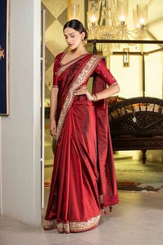 Wedding Saree Indian, Red Saree, Fancy Blouses, Stylish Dress Book, Saree Dress, Bridal Saree, Embroidered Silk, Blouse Styles