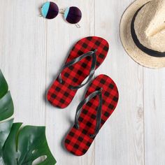 Excited to share the latest addition to my #etsy shop: Red and Black BUFFALO PLAID Flip-Flops Unisex Thong Sandals for Men or Women Red and Black Buffalo Check Sandals Black Thong Flip Flops https://etsy.me/2XHKZso #clothing #shoes #women #red #black #buffaloplaid #fli Mens Beach Shoes, Colorful Slippers, Flannel Fashion, Printed Flip Flops, Red Buffalo Plaid, Red Flannel, Casual Slippers, Red And Black Plaid, Beach Shoes