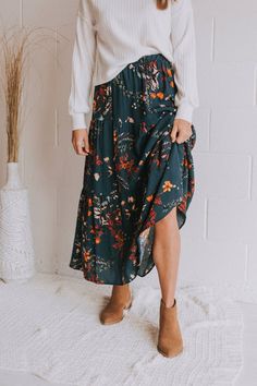 Love Lasts Skirt - 2 Colors – One Loved Babe Skirt Floral, Diy Couture, Pink Skirt, Tiered Skirt, Teal Green, Modest Outfits, Skirt Outfits