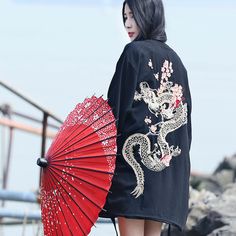 Japanese kimono jacket with embroidery dragon in black or white color. this haori can be found in korea and takeshita street dori Gilet Kimono, Embroidery Kimono, Dragon Embroidery, Fashion Japanese, China Clothes, Summer Cherries, Cardigan Kimono, Kimono Vintage, Japanese Dragon