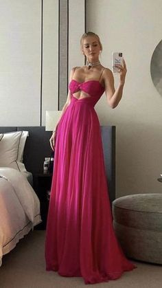 21 Dinner, Simple Party Dress, Long Formal Gowns, Custom Prom Dress, Prom Dress Inspiration, فستان سهرة, Grad Dresses, Glam Dresses, Dress Picture